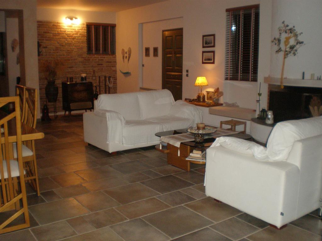 Villa Marvelous House By The Sea Limni Vouliagmenis Exterior foto