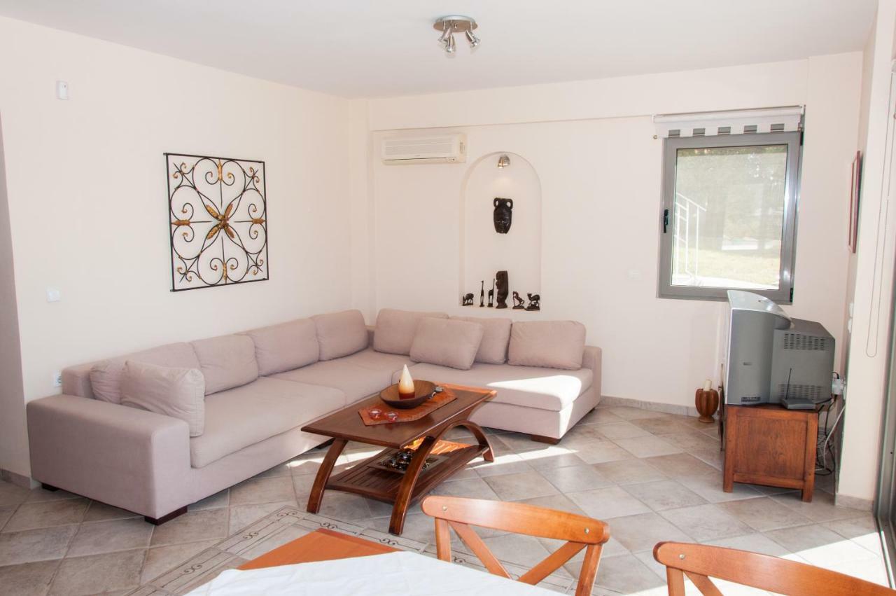 Villa Marvelous House By The Sea Limni Vouliagmenis Exterior foto